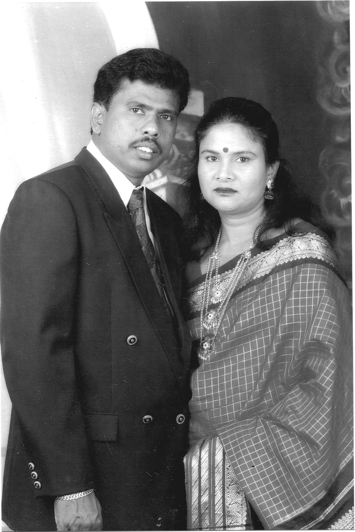 Mr L. Muthu (PJK) & Mrs S. Duggamah @ Usharani